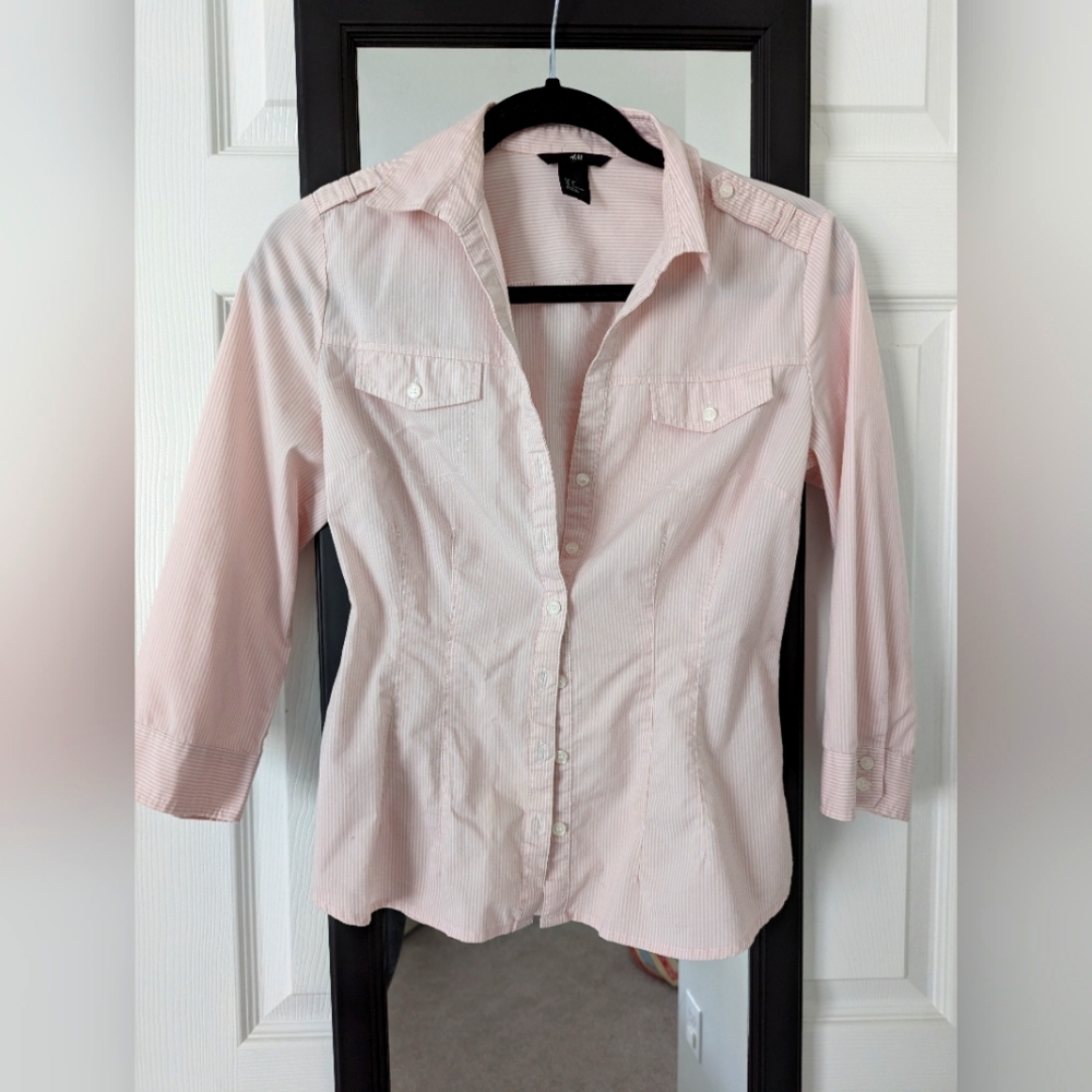 Women's H&M button down Size 8
